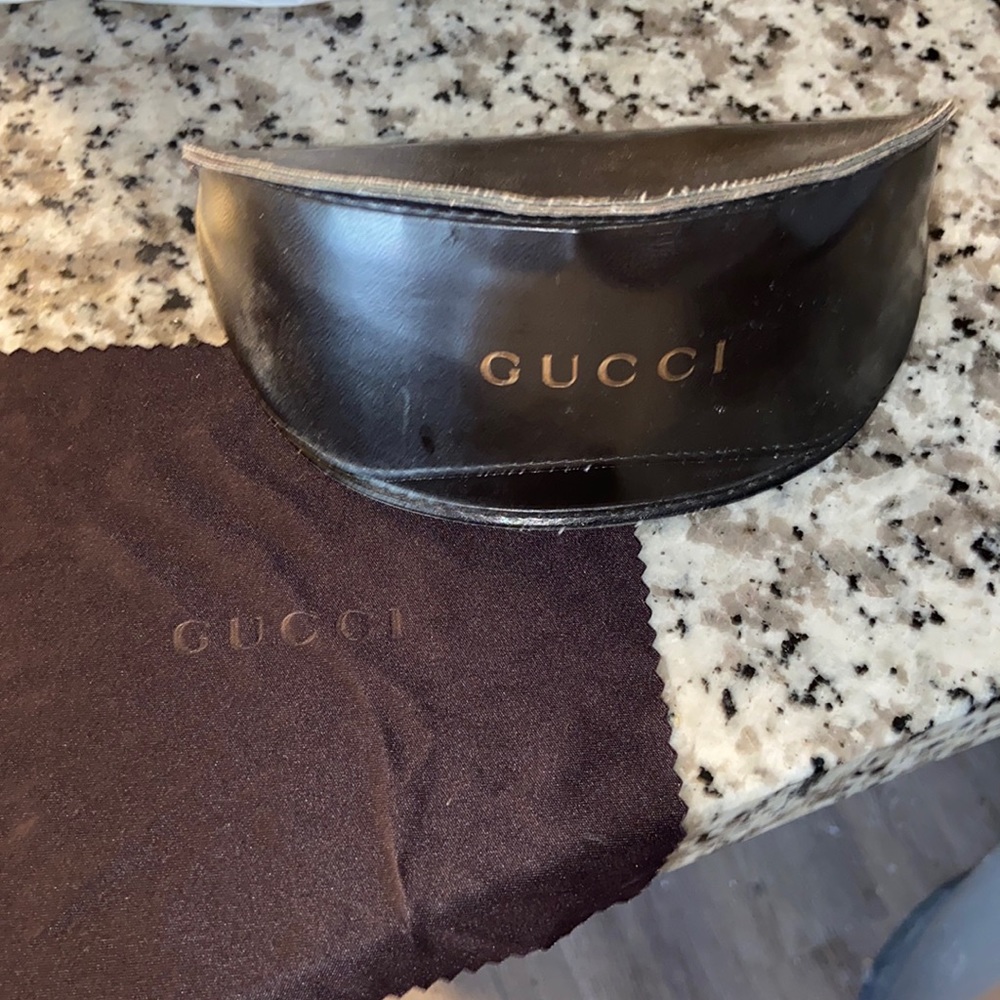 gucci case and cloth